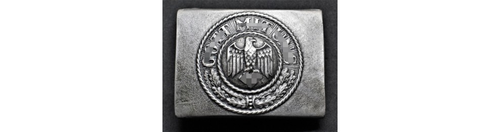 Moderne Schnallen